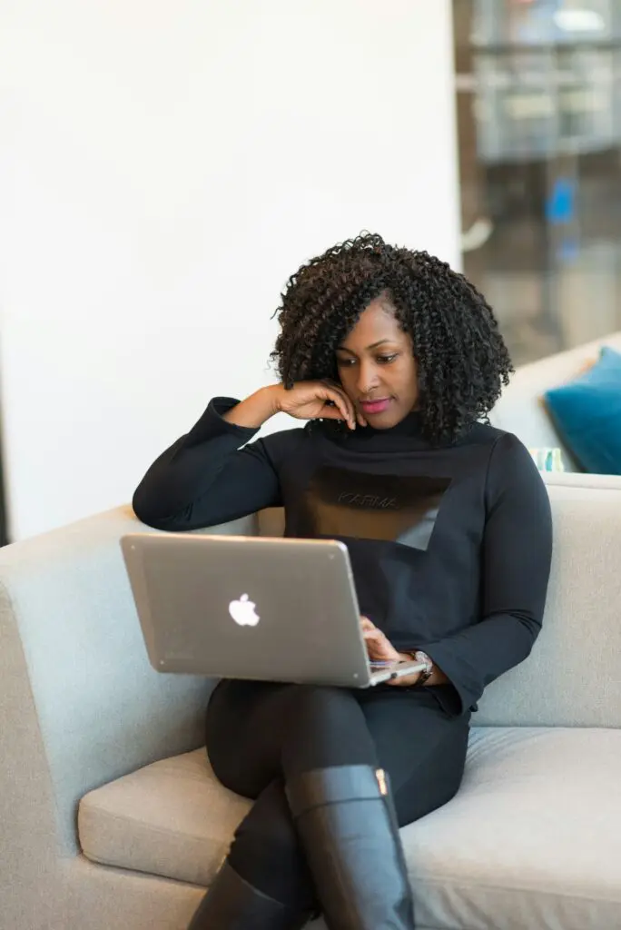 christina-wocintechchat-com-8jwCWlsBys8-unsplash(1)
